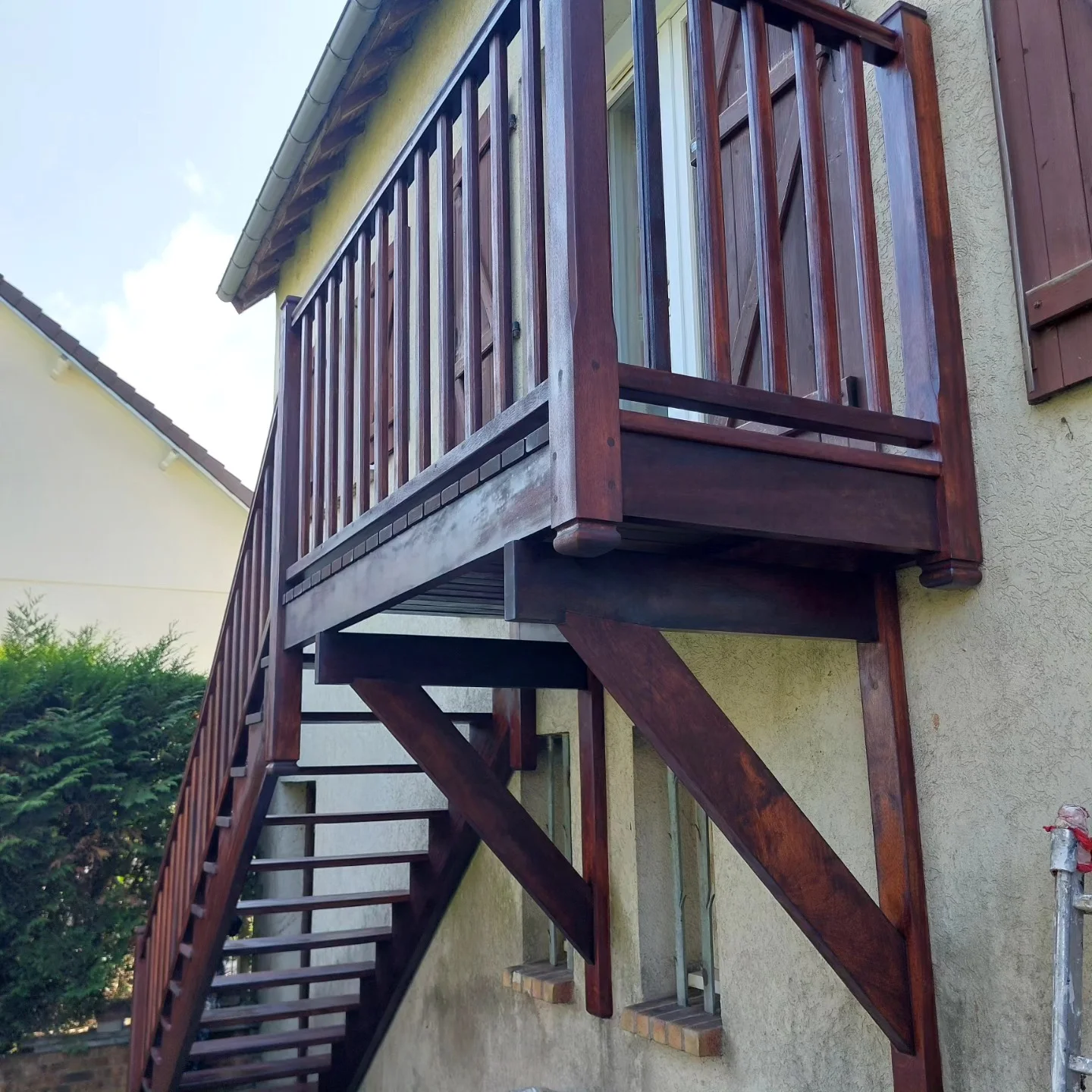 Escalier - Rénovation escalier en bois réalisé par L'Empreinte du Bâtiment