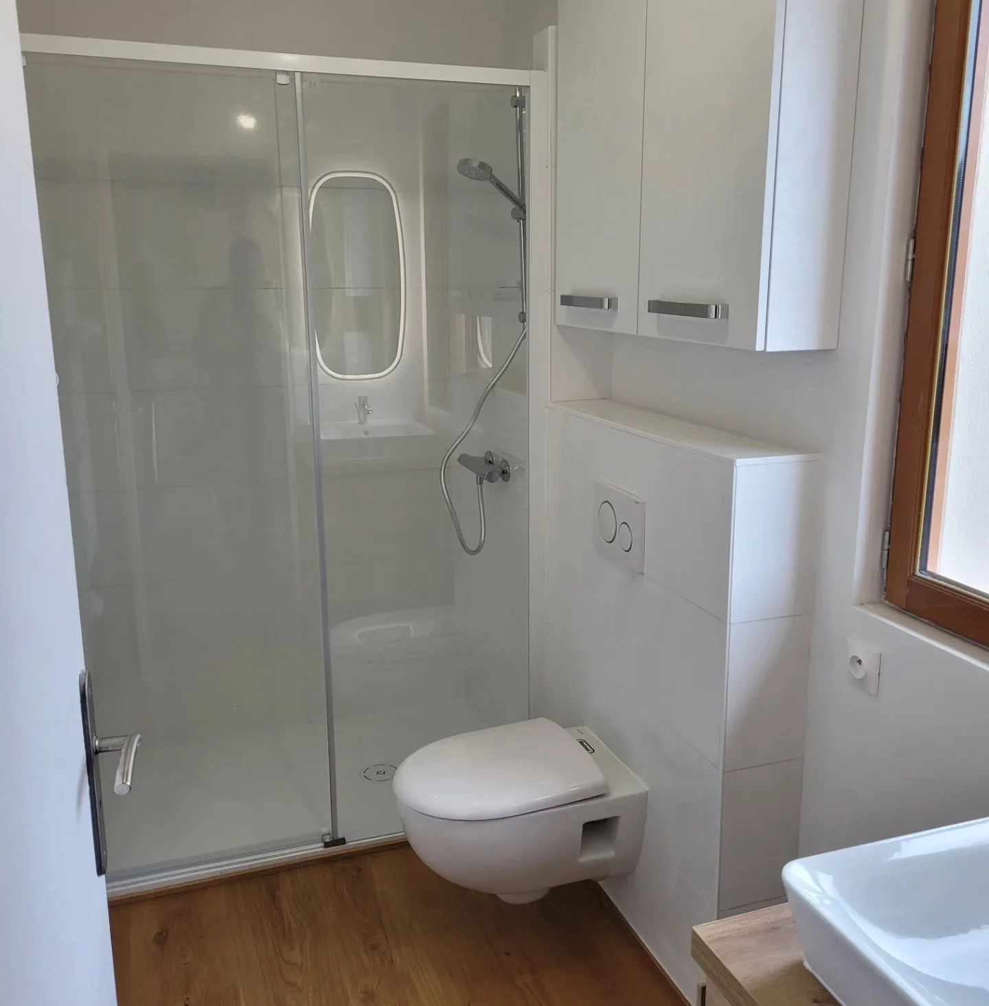 Sanitaires - Création Salle de bain réalisé par L'Empreinte du Bâtiment