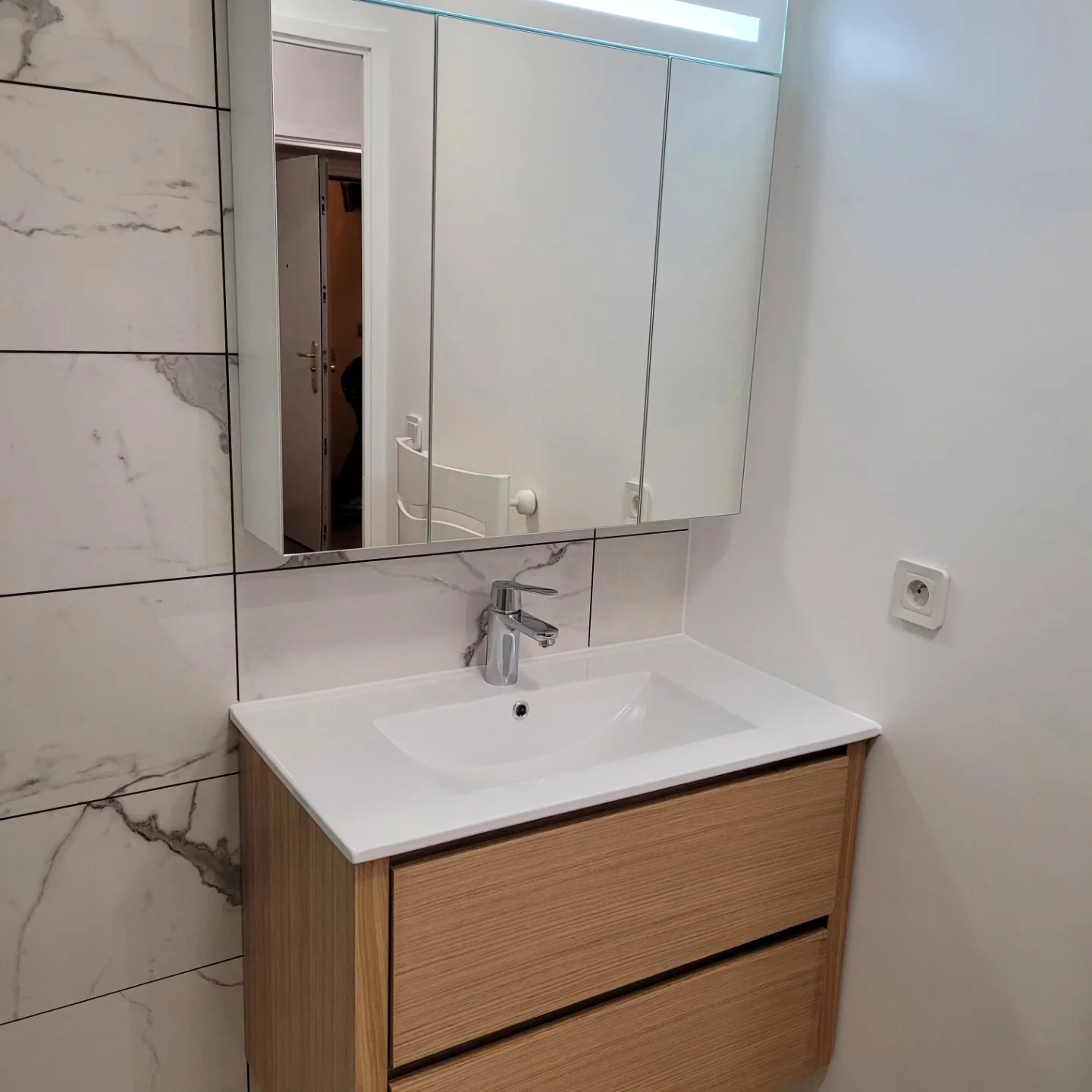 Sanitaires - Rénovation Salle de bain réalisé par L'Empreinte du Bâtiment