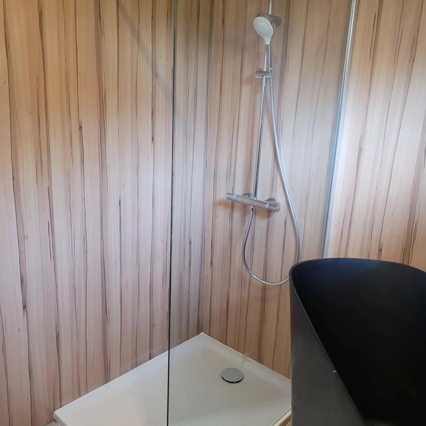 Sanitaires - Rénovation Salle de bain réalisé par L'Empreinte du Bâtiment