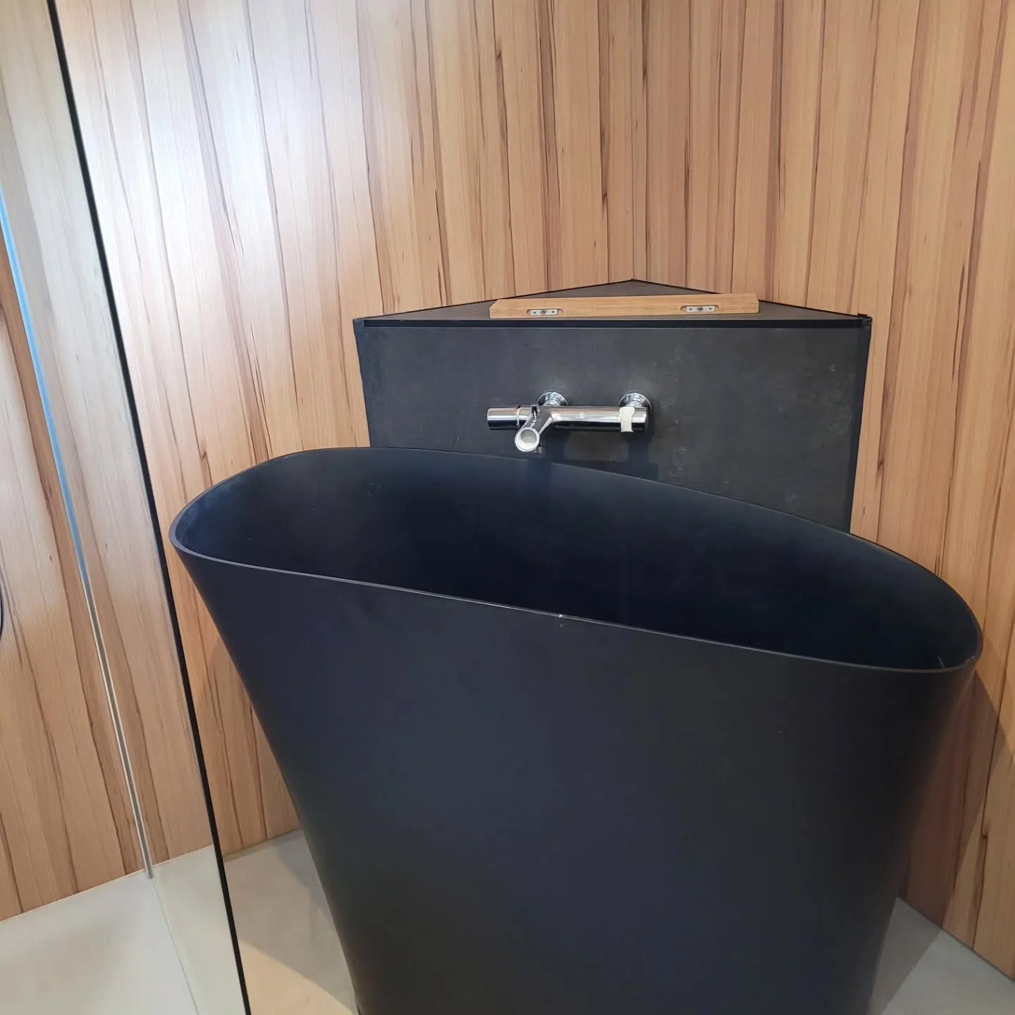 Sanitaires - Rénovation Salle de bain réalisé par L'Empreinte du Bâtiment