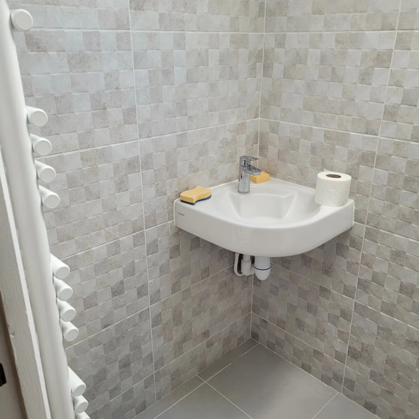 Sanitaires - Rénovation WC réalisé par L'Empreinte du Bâtiment