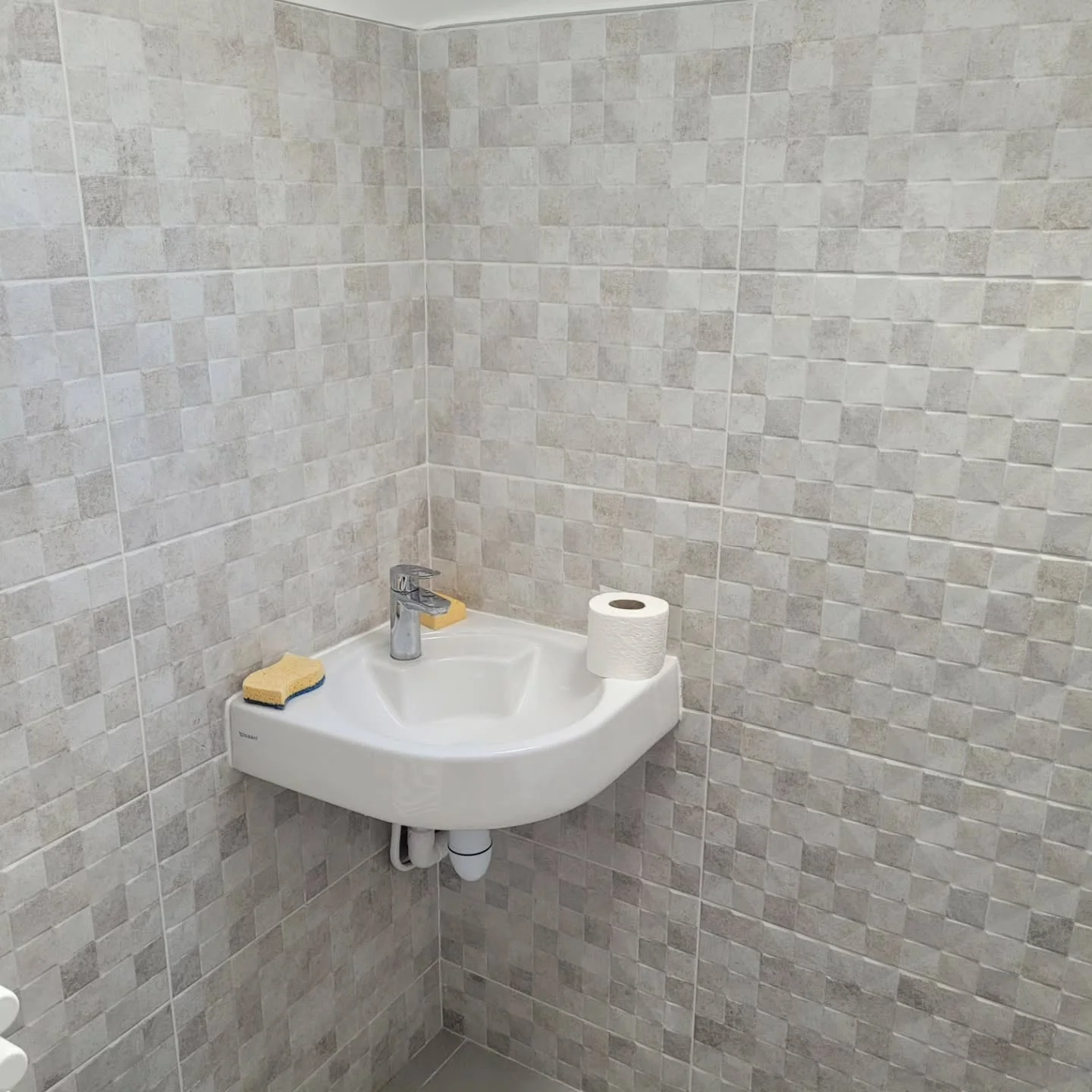 Sanitaires - Rénovation WC réalisé par L'Empreinte du Bâtiment