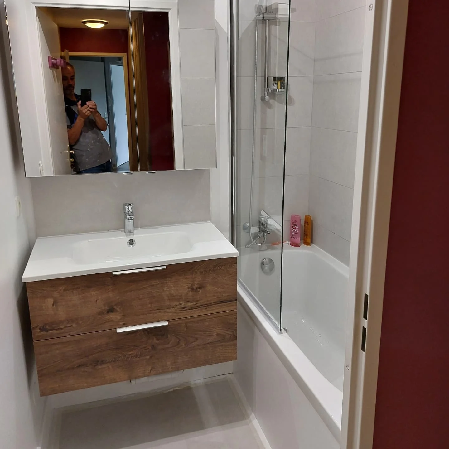 Sanitaires - Rénovation Salle de bain Juillet 2024 réalisé par L'Empreinte du Bâtiment