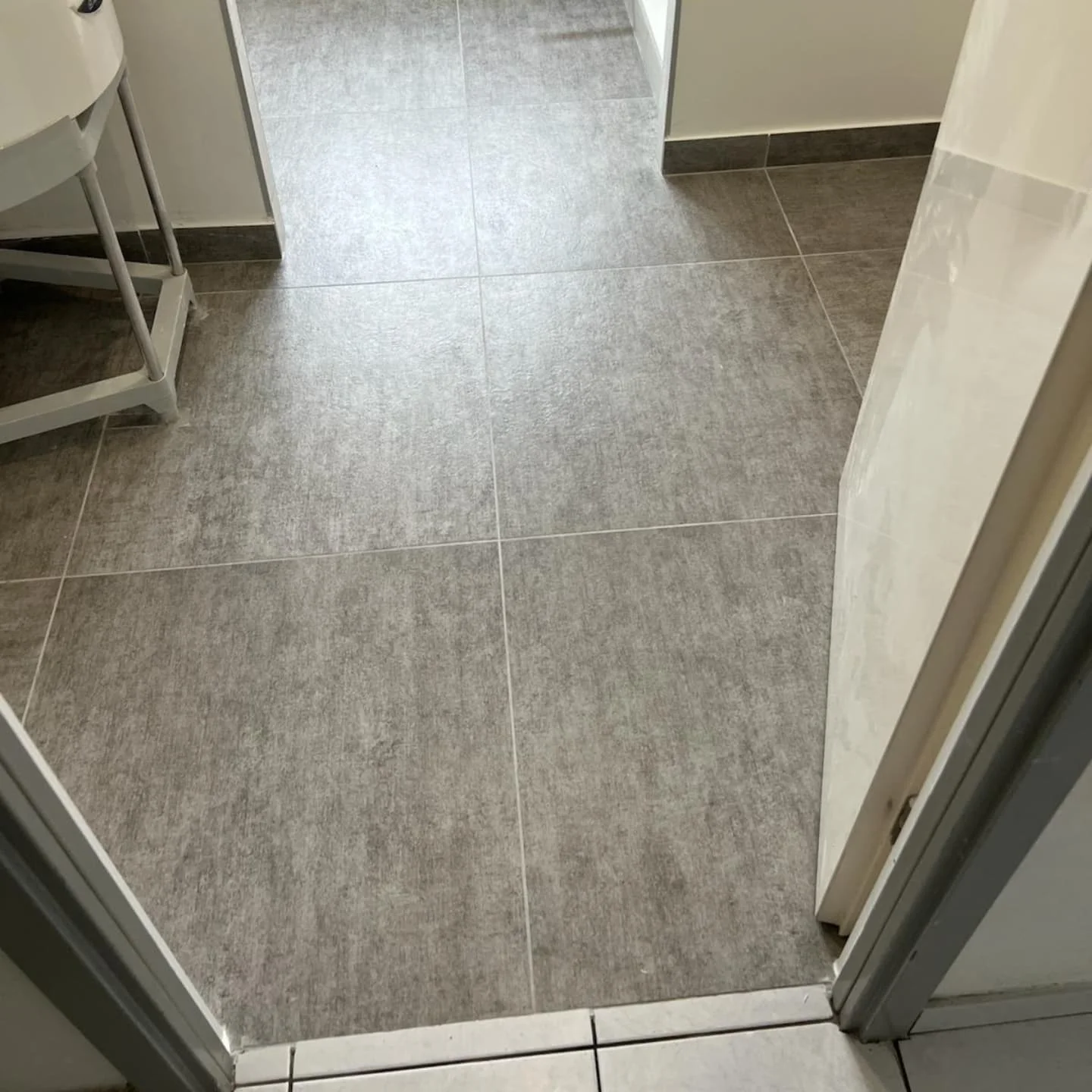 Sanitaires - Rénovation Salle de bain réalisé par L'Empreinte du Bâtiment