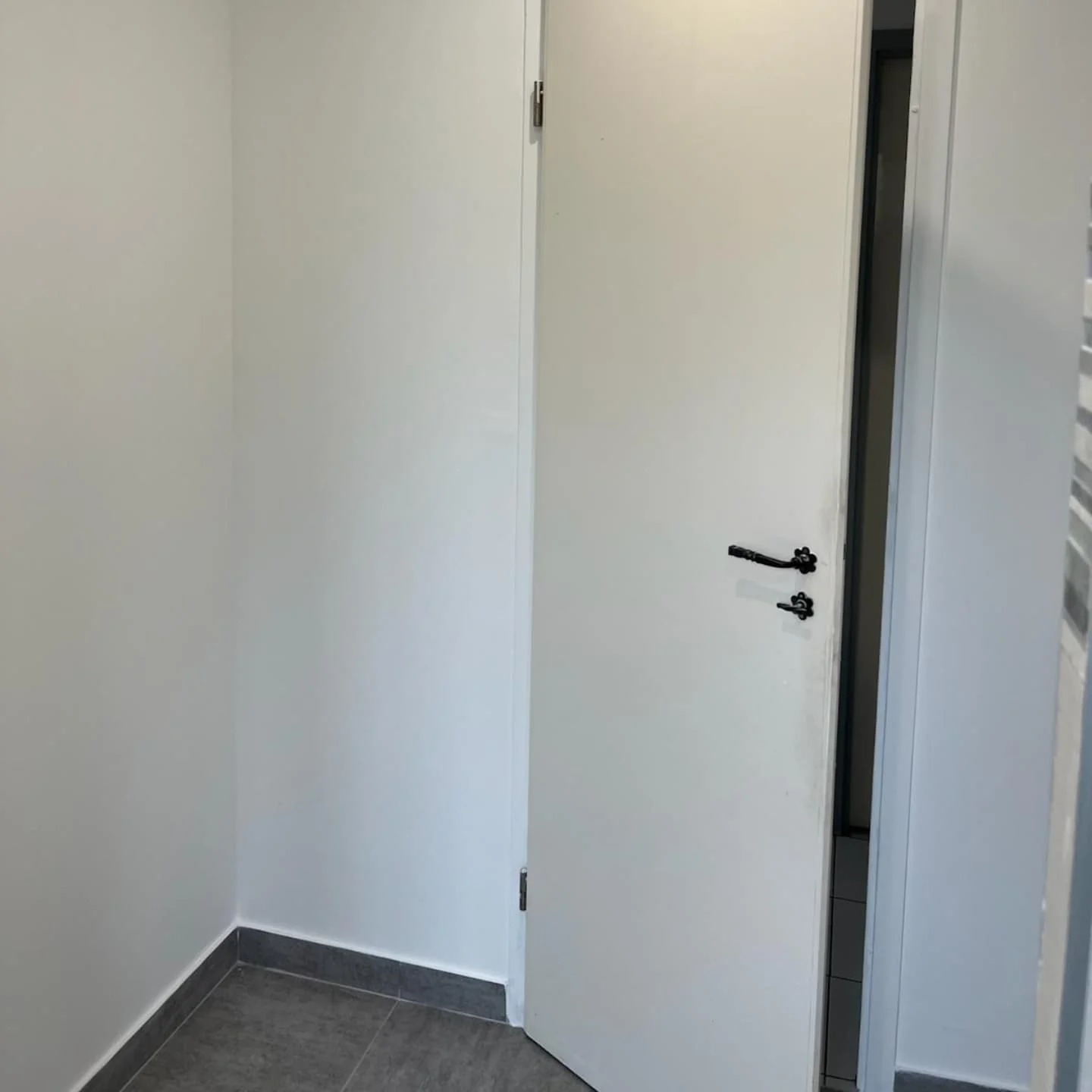 Sanitaires - Rénovation Salle de bain réalisé par L'Empreinte du Bâtiment