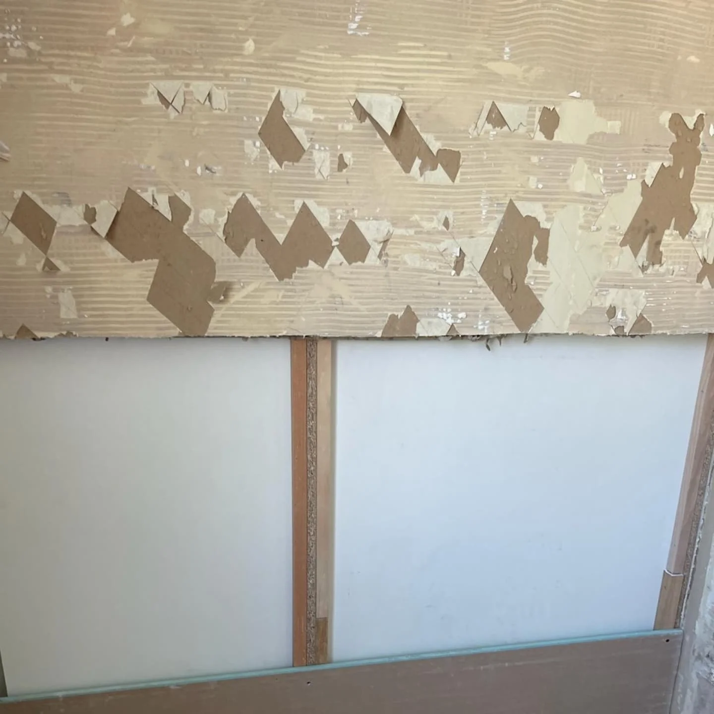 Sanitaires - Rénovation Salle de bain réalisé par L'Empreinte du Bâtiment