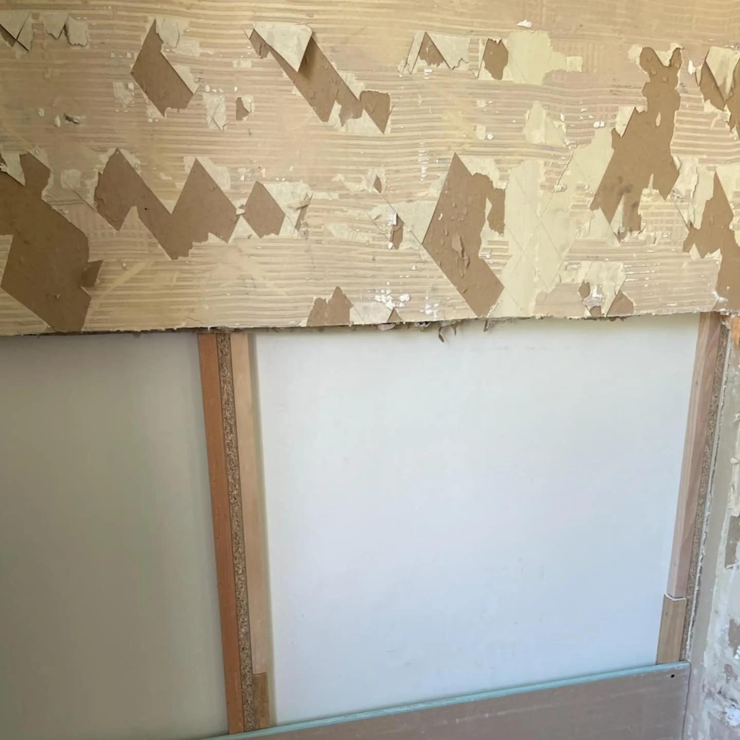Sanitaires - Rénovation Salle de bain réalisé par L'Empreinte du Bâtiment