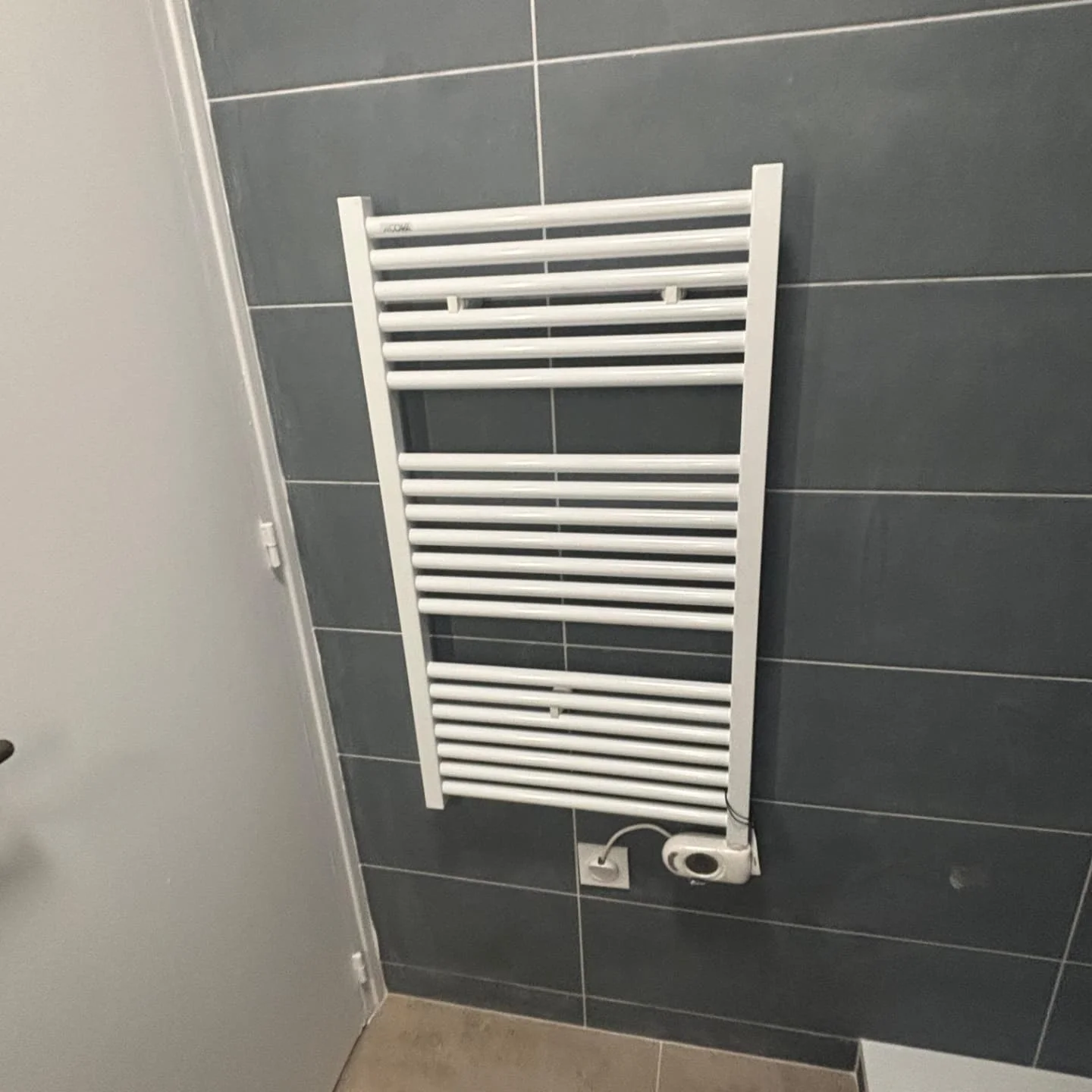 Sanitaires - Rénovation WC et salle de bain réalisé par L'Empreinte du Bâtiment