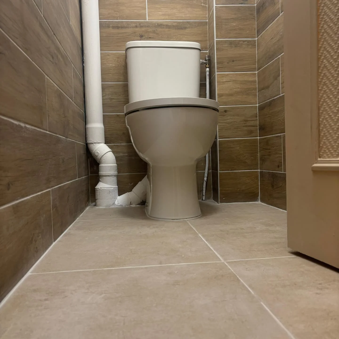 Sanitaires - Rénovation WC et salle de bain réalisé par L'Empreinte du Bâtiment