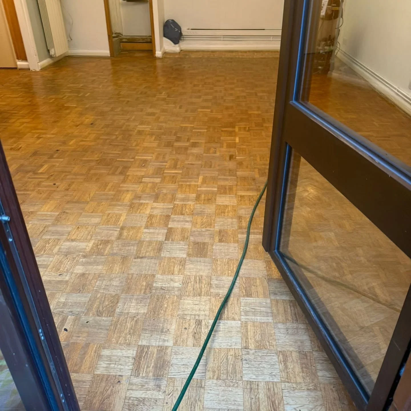 Sols - Rénovation parquet réalisé par L'Empreinte du Bâtiment