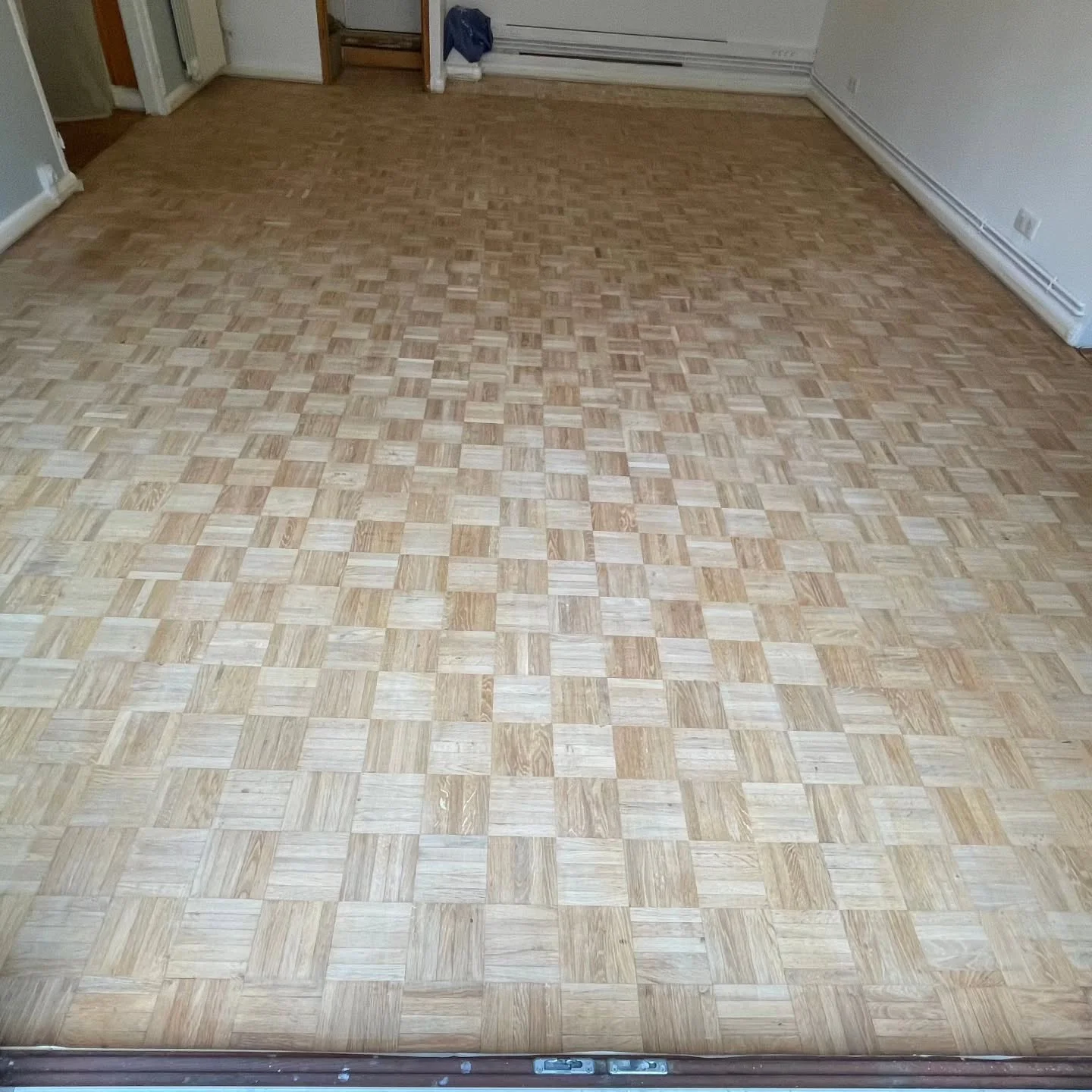Sols - Rénovation parquet réalisé par L'Empreinte du Bâtiment